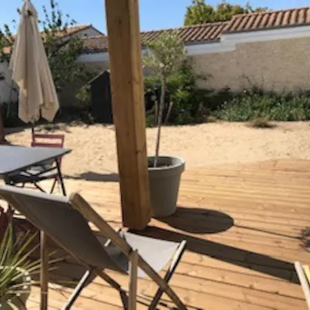Holiday home Maison Familiale A