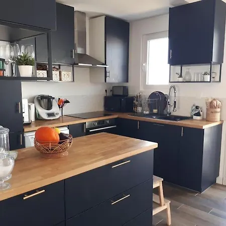 Holiday home Maison Familiale A